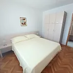 阿莫尔公寓式酒店 * 特罗吉尔