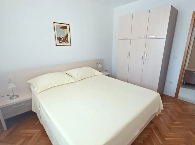 Apartments Amor * טרוגיר