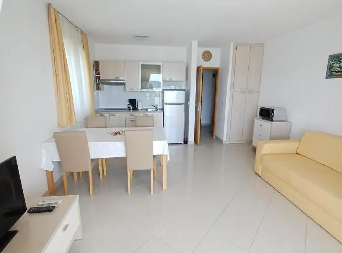 Apartments Amor *