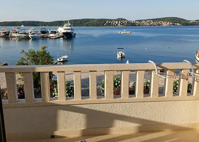 Apartments Amor * טרוגיר